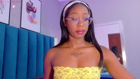 Mia  online show from July 3, 12:33 pm