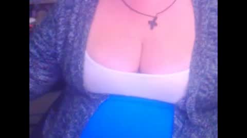 Snapshot of miamimistress chatting on February 17, 7:23 pm maya online show from February 17, 7:23 pm
