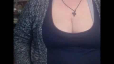 Snapshot of miamimistress chatting on February 15, 8:23 pm maya online show from February 15, 8:23 pm