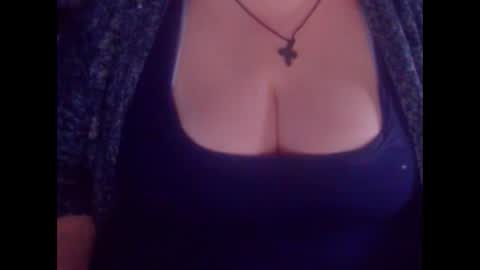 Snapshot of miamimistress chatting on February 21, 8:06 am maya online show from February 21, 8:06 am