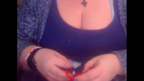 Snapshot of miamimistress chatting on March 5, 5:18 am maya online show from March 5, 5:18 am