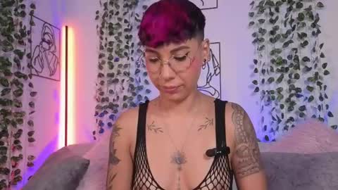 Mia Morgann online show from May 4, 2:54 pm