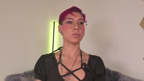 Mia Morgann online show from November 24, 1:24 pm