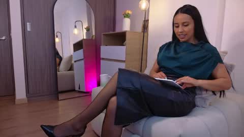 My name is Mia  Please say hello I like to chat with you. If you have requests or dirty talk please use tip online show from June 5, 1:28 pm