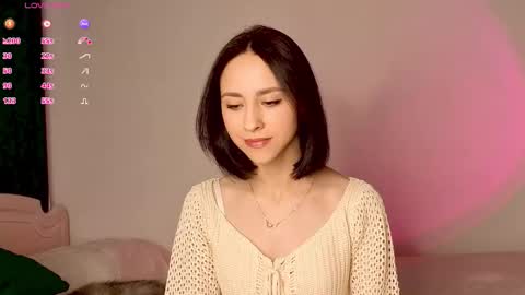 Mia online show from November 10, 6:08 am