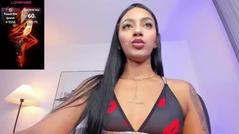 Mia Vegas online show from May 19, 2:29 am