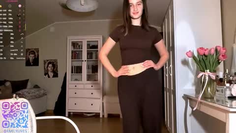 Emily online show from March 1, 6:40 pm