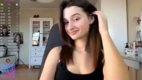 Emily online show from July 22, 3:24 pm