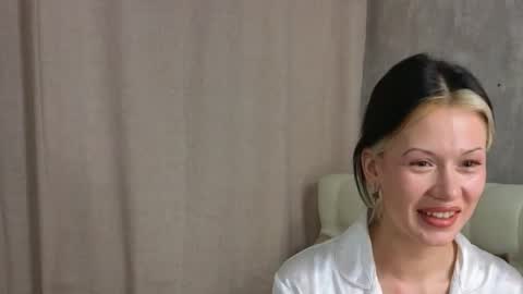 chris online show from November 4, 9:03 am