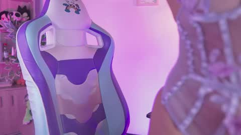 michelle chang online show from November 25, 7:04 pm