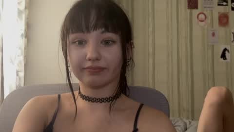 Snapshot of michelle_neely chatting on October 3, 10:42 am michelle_neely online show from October 3, 10:42 am