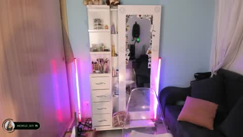 Michelle online show from June 11, 12:32 am