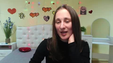 Snapshot of michellee11 chatting on February 12, 1:06 pm Michel online show from February 12, 1:06 pm