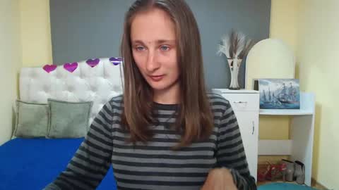 Snapshot of michellee11 chatting on October 1, 11:26 am Michel online show from October 1, 11:26 am