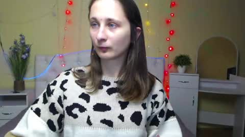 Snapshot of michellee11 chatting on January 14, 12:03 pm Michel online show from January 14, 12:03 pm