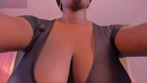 michellepreston_ online show from June 27, 12:17 pm