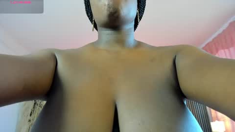 michellepreston_ online show from July 31, 12:17 pm