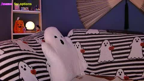 Snapshot of midnight__muse chatting on October 21, 6:06 am Rain online show from October 21, 6:06 am