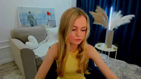midnighteaura online show from June 7, 3:24 am