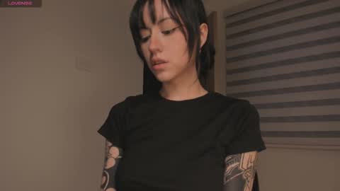 midori__san online show from September 28, 10:37 pm