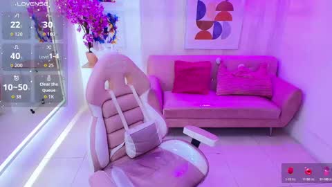 Snapshot of miia_bela chatting on October 4, 3:56 am Miia online show from October 4, 3:56 am
