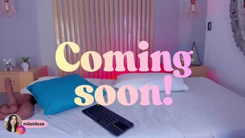 Mia online show from June 22, 11:40 am