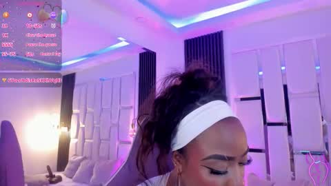 Miia Schwarz  online show from November 10, 8:04 pm