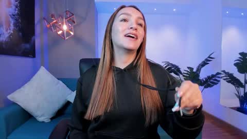 Miia 3 online show from February 18, 11:53 am