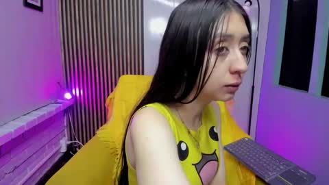 miilu  online show from November 9, 4:08 am