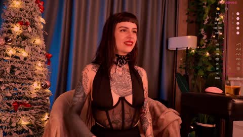 mika_moon_ online show from December 26, 11:46 pm