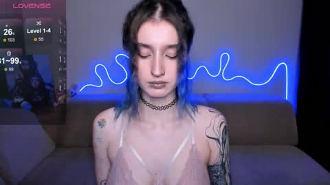 Mika online show from December 1, 3:48 pm