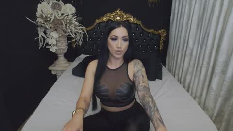 Mikaela online show from November 28, 5:32 am