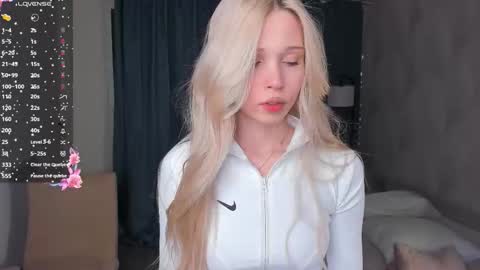 Angel girl online show from March 15, 8:55 pm