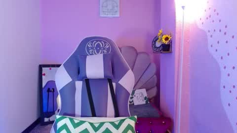 Mikka 3 online show from September 12, 2:46 pm