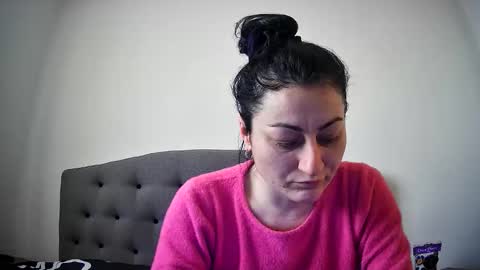 Mikyloveu online show from March 3, 3:29 pm