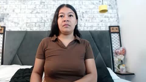 mila_adamss online show from January 14, 11:15 am