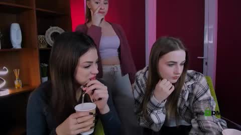 mila_glow online show from November 17, 5:52 am