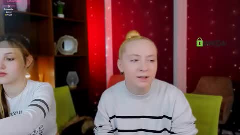 mila_glow online show from December 22, 7:00 am