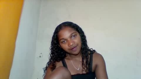 mila_lunah online show from April 29, 3:43 am