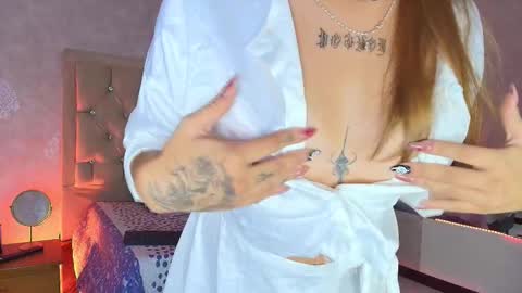 Snapshot of mila_smirnovavk chatting on October 8, 4:17 am MILA online show from October 8, 4:17 am