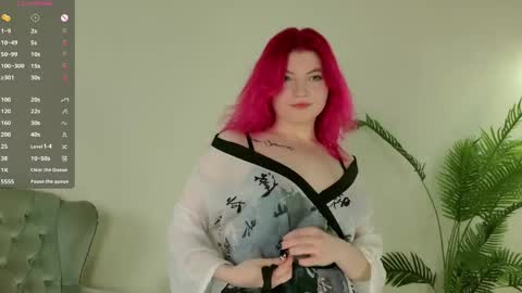 Lisa online show from April 20, 8:45 pm