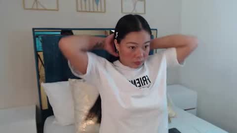mila online show from August 2, 11:46 am