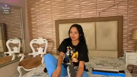 miladiosa online show from June 15, 12:05 pm