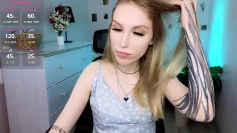 Mila online show from May 5, 5:43 am