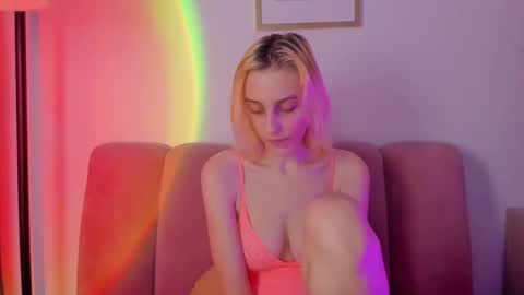 MilaGlow online show from March 15, 5:04 pm