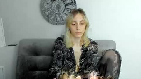 MilaGlow online show from July 5, 1:17 pm