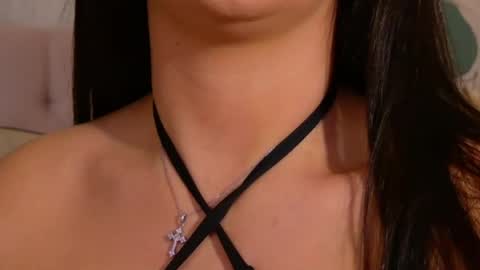 milaleoneli online show from June 26, 4:52 pm