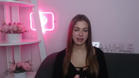 milanaangelas online show from November 2, 6:06 am