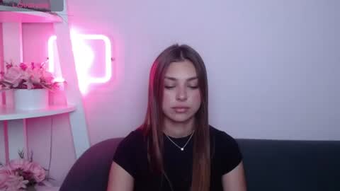 milanaangelas online show from July 31, 5:30 am