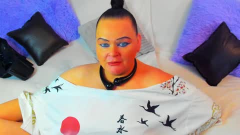 Lana online show from January 30, 2:25 pm